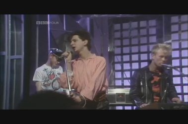 1981-06-25 Top of the Pops BBC TV Show - New Life - dmremix.pro[09-50-07].JPG