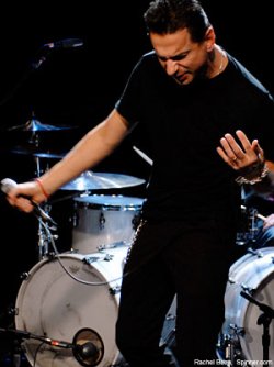 dave-gahan-300-111507.jpg