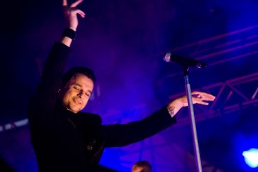 2009_06_22_004_depeche_mode_live_in_bratislava_photo_by_ivana_dvorska.jpg