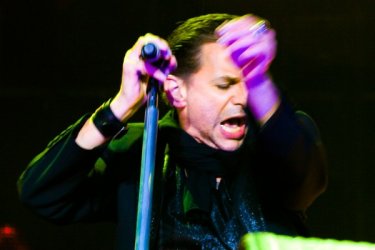 2009_06_22_009_depeche_mode_live_in_bratislava_photo_by_ivana_dvorska.jpg